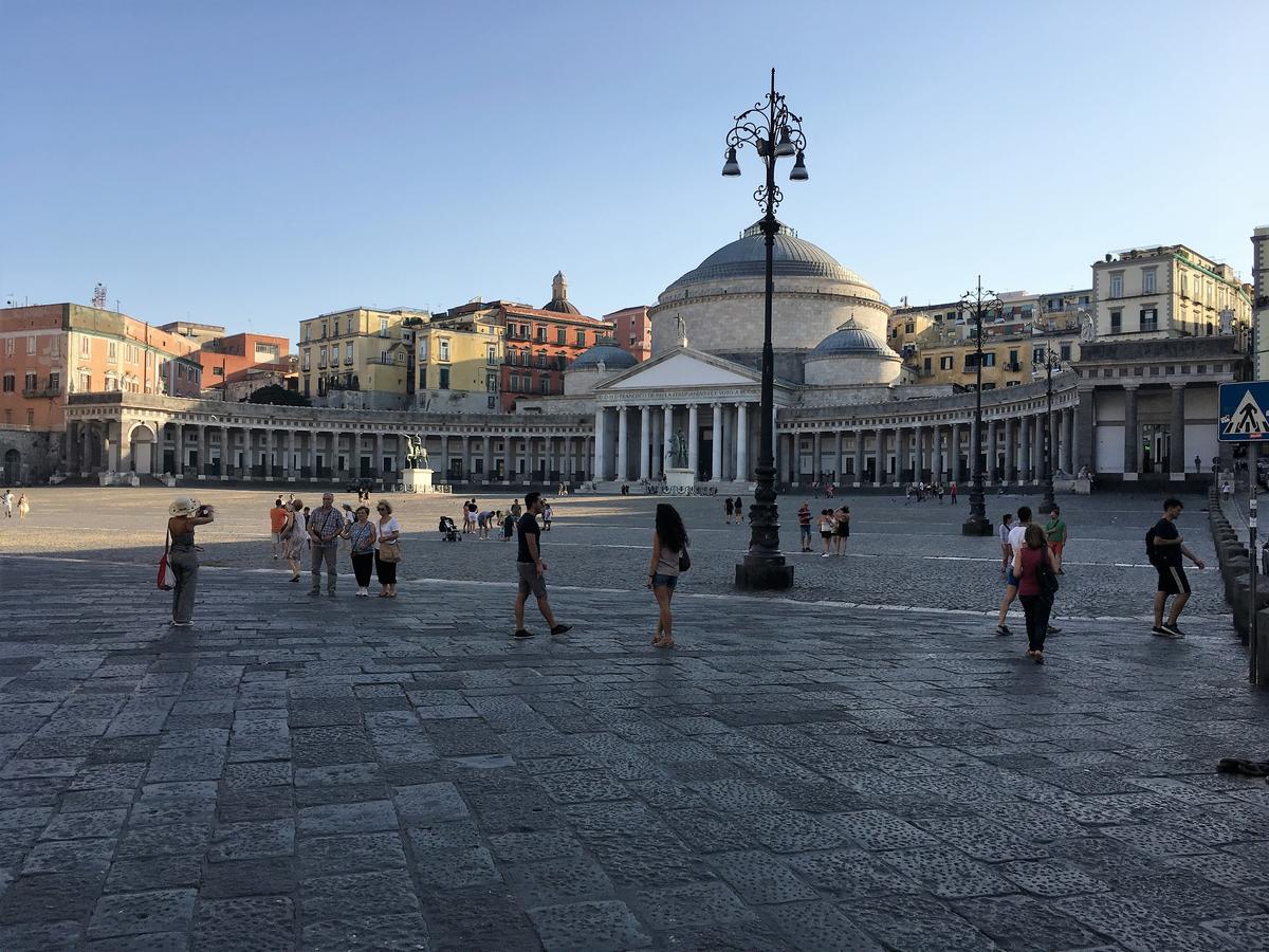 Medusa Chiaia 164 Napoli Dış mekan fotoğraf